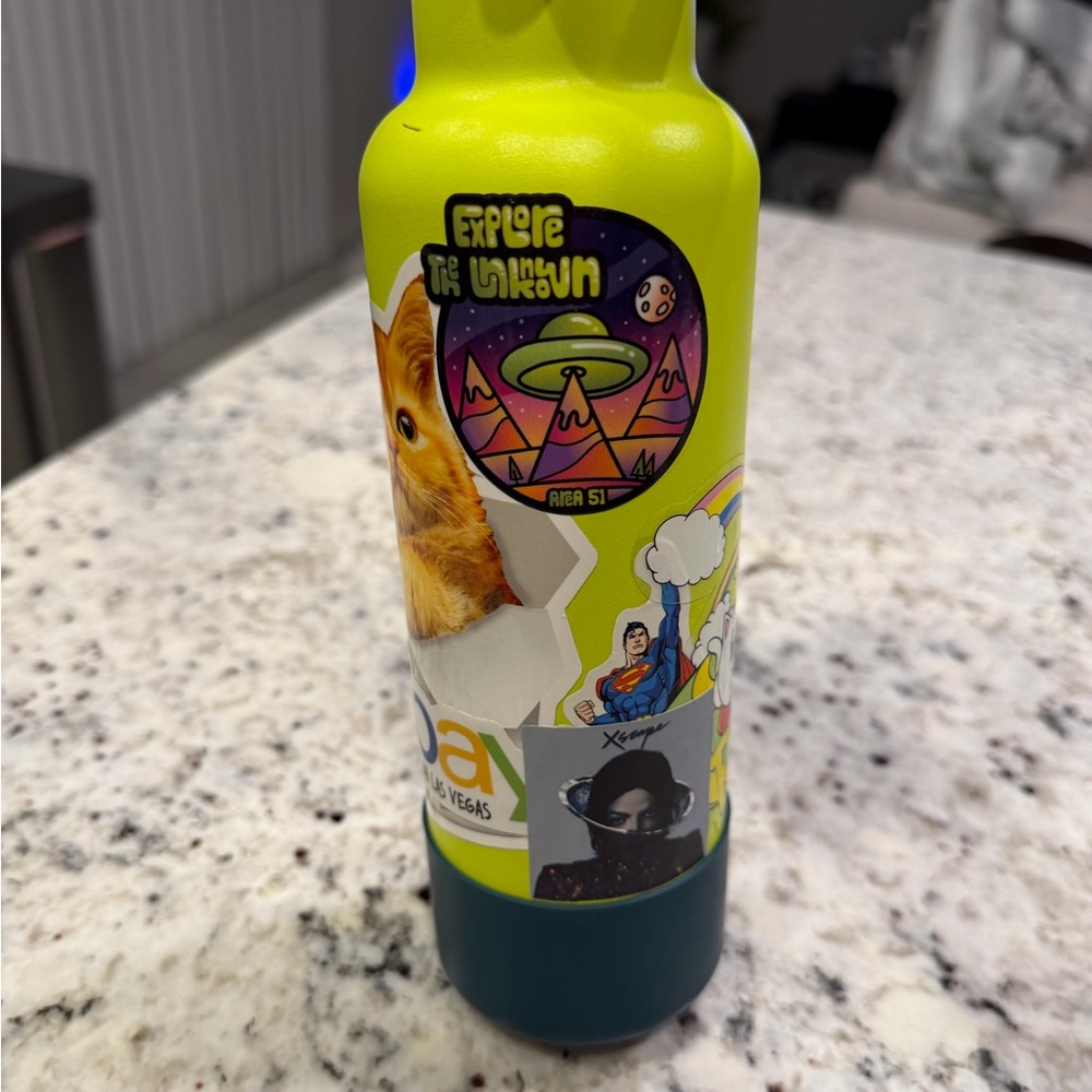 SOLD❗️Hydroflask water bottle 💚 - Picture 3 of 4